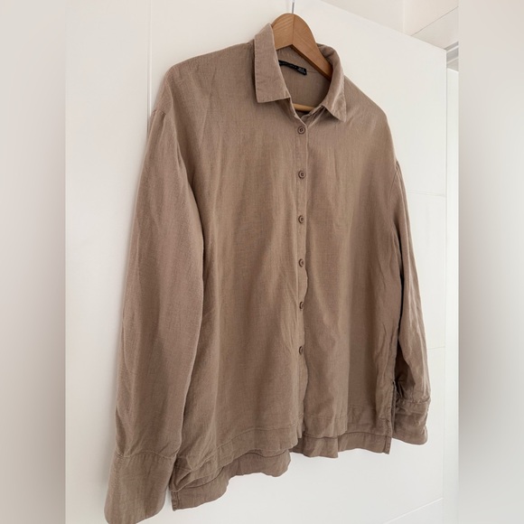 Black Tape Linen Blend Button Down Short, size medium. - Picture 3 of 8